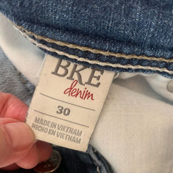 BKE Payton Mid Rise Cropped Medium Wash Flap Pocket Jeans 32x24 - Picture 11 of 14